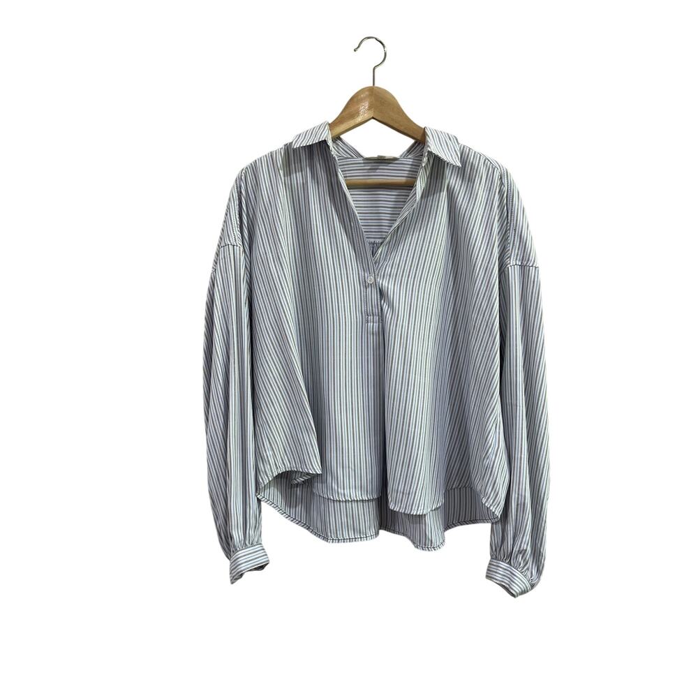 Max Studio Blue Stripe Flowy Lightweight Button Front Blouse Size Medium